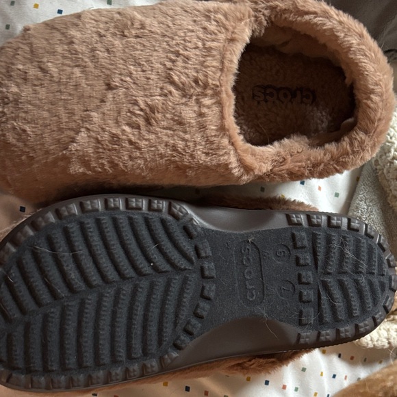 CROCS Women's Fuzzy Slip-On Mules in Light Brown - Picture 3 of 4